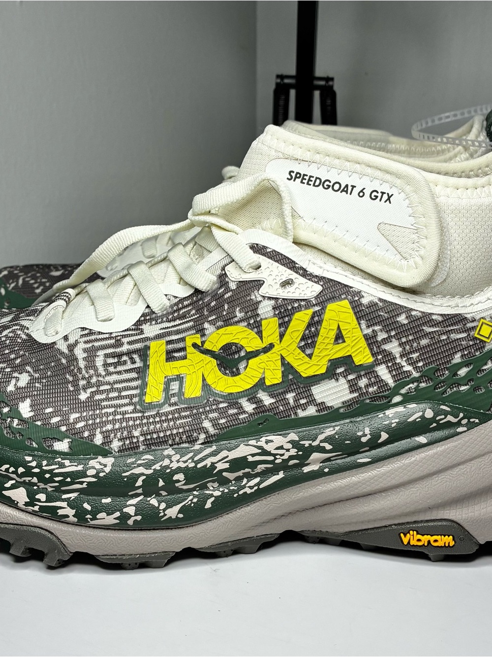 Hoka Speedgoat 6 GTX Trail/Hiking in Yellow, Green, Cream